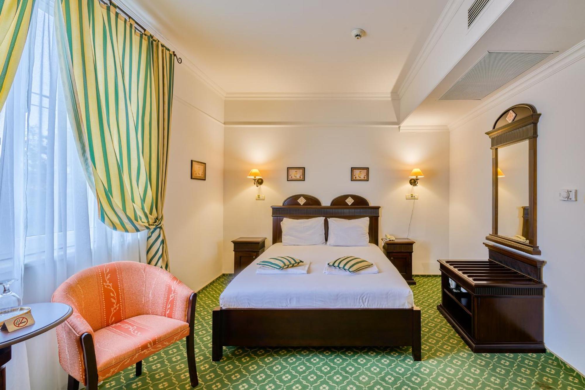 Hotel Classico Timisoara Exterior photo