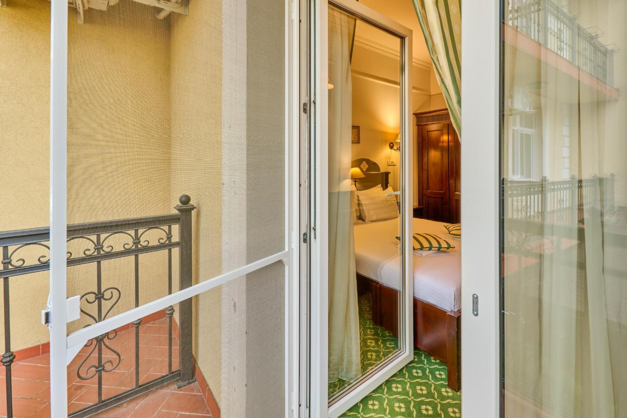 Hotel Classico Timisoara Exterior photo